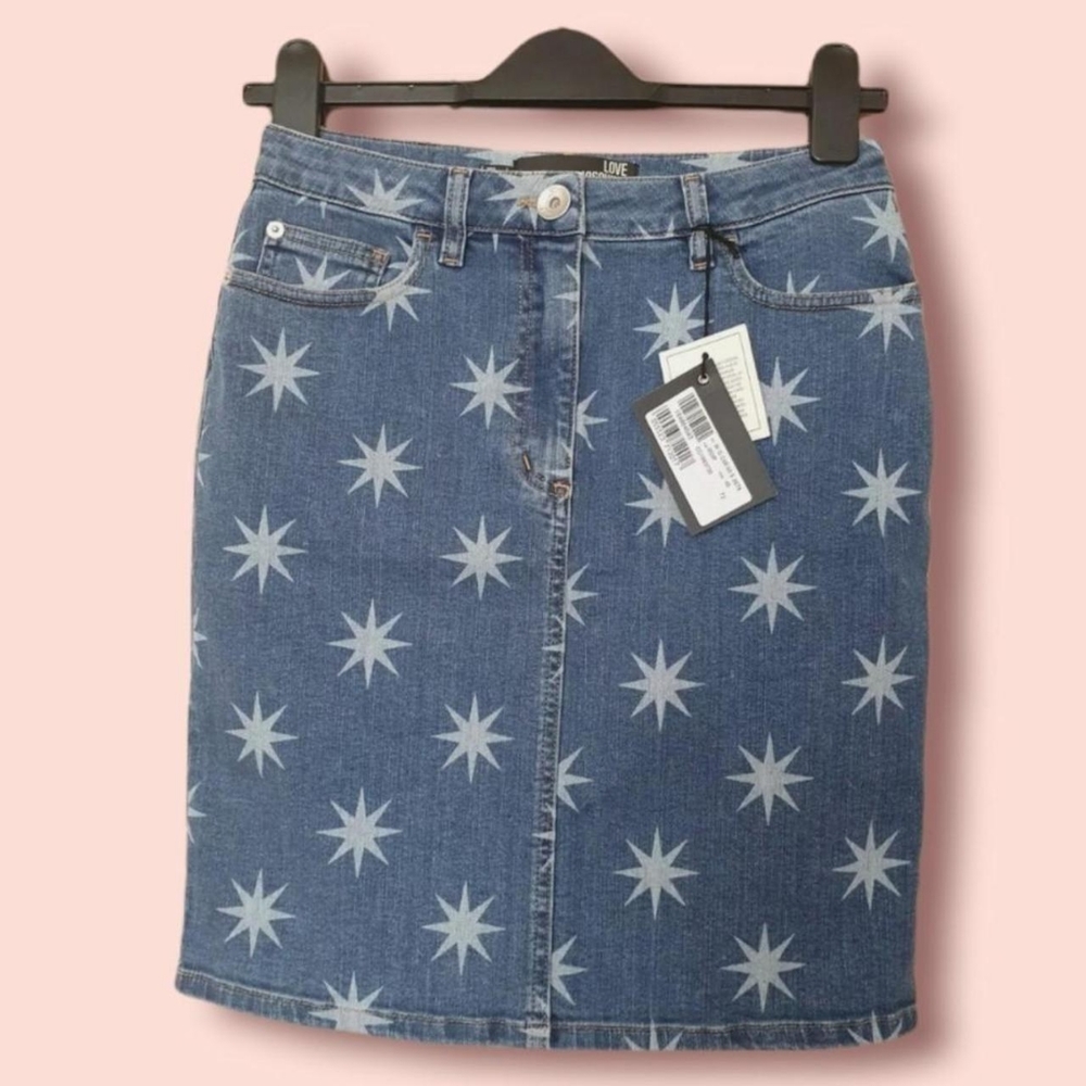 Amazing love moschino denim stars a line skirt.Uk 8BNWT - Picture 1 of 4